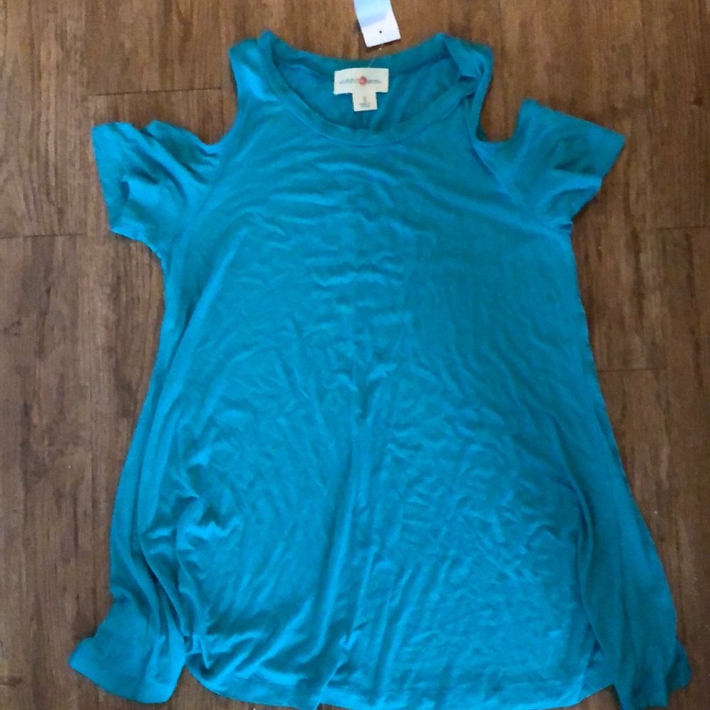 Blue dress shirt